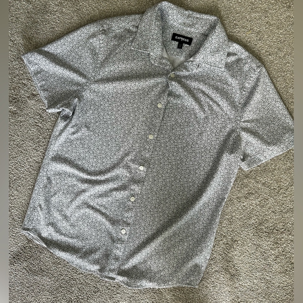 Express Men's Short Sleeve Gray Patterned Shirt